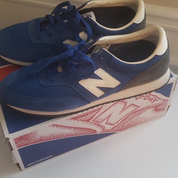 Shoes - Picture 2 of 5